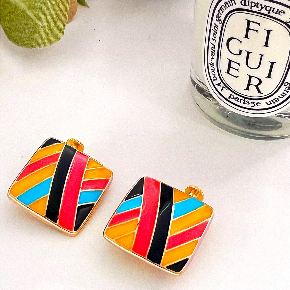 Ear clips